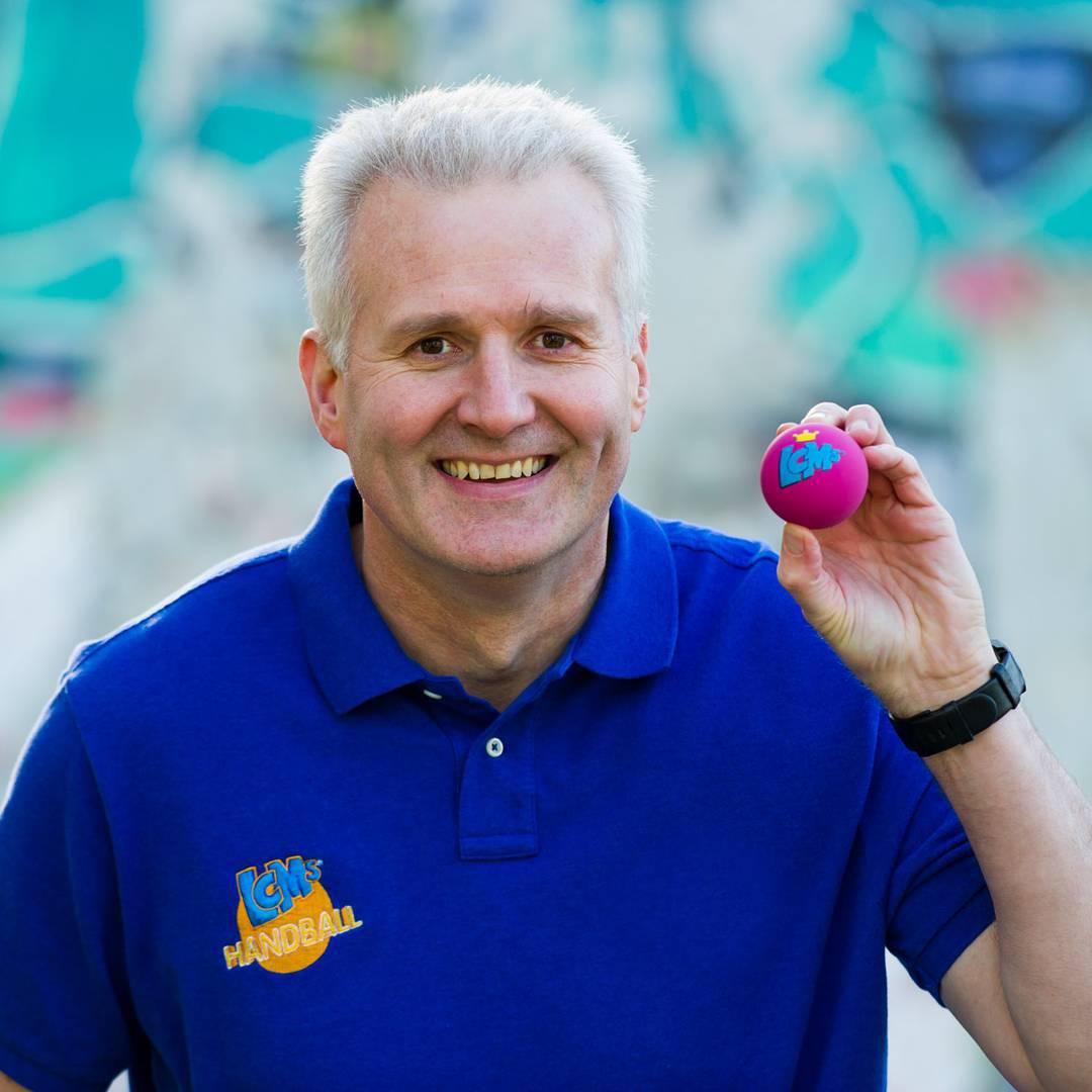 Andrew Gaze